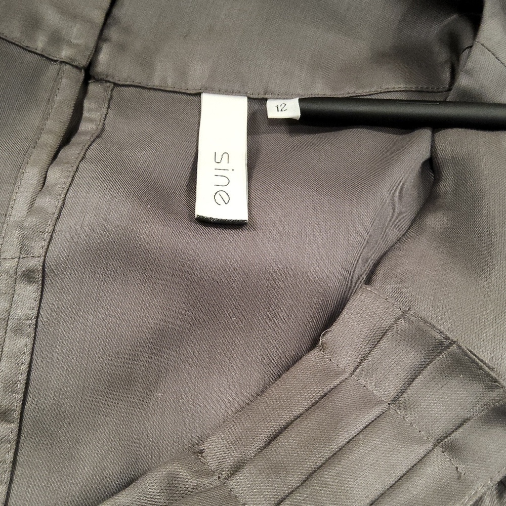 Anthropologie Sine Bow Tie Dark Gray Top - Size 12 - Picture 6 of 8